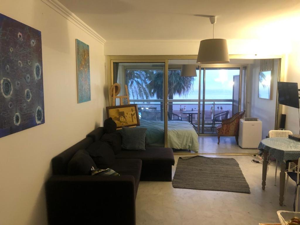 Pearl Apartment *